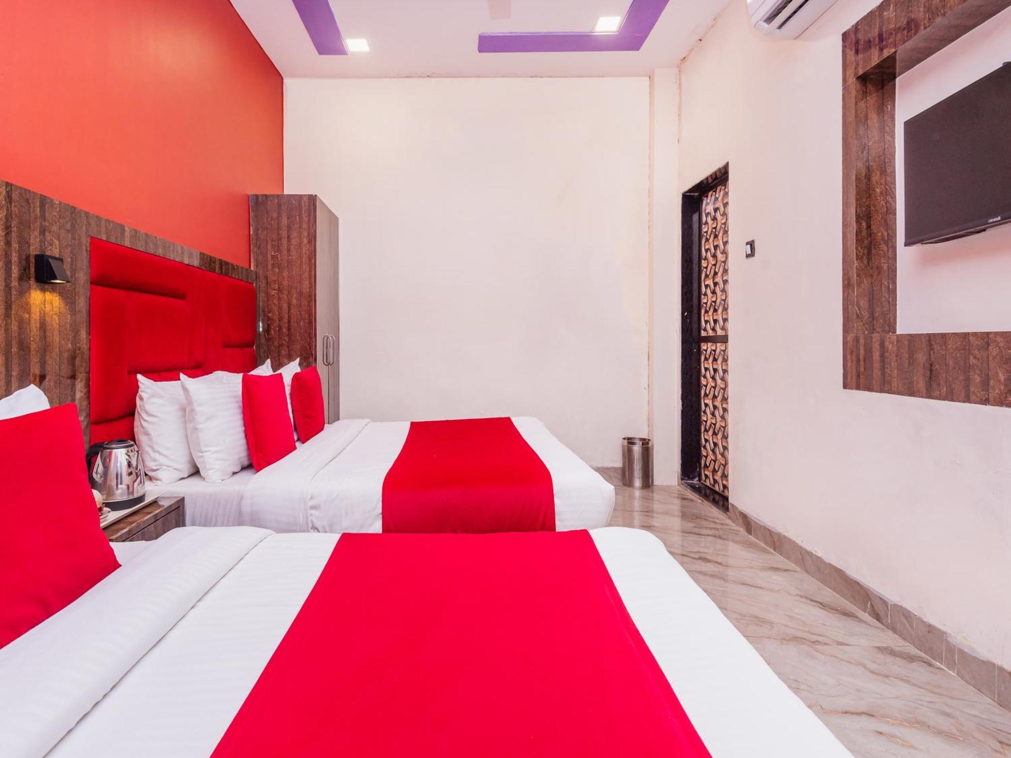 Hotel Priceless Suite Bombay Exhibition Centre Goregaon West Mumbai Bagian luar foto
