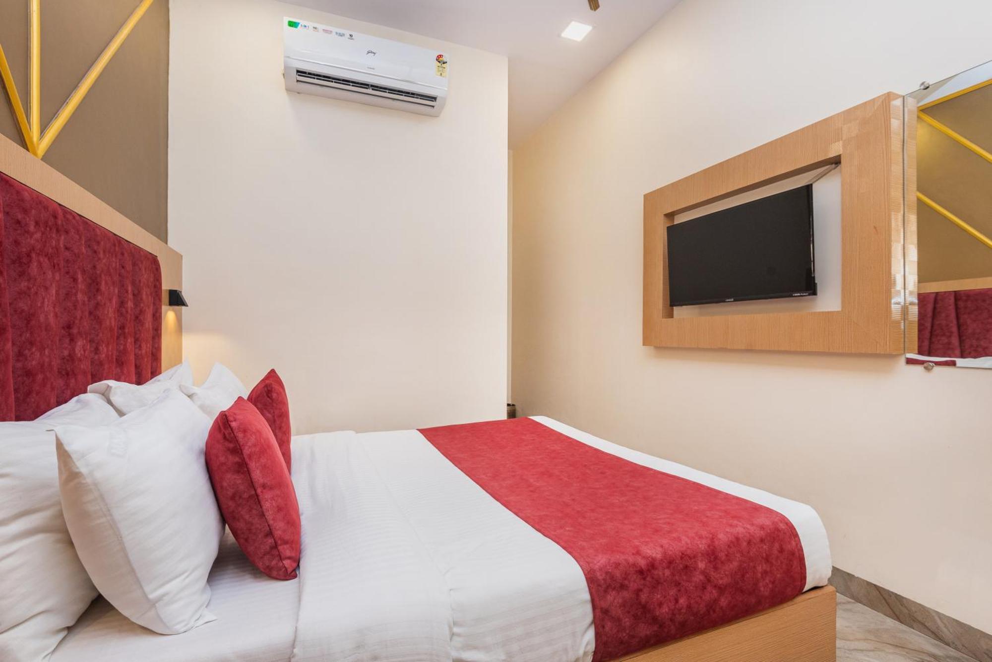 Hotel Priceless Suite Bombay Exhibition Centre Goregaon West Mumbai Bagian luar foto