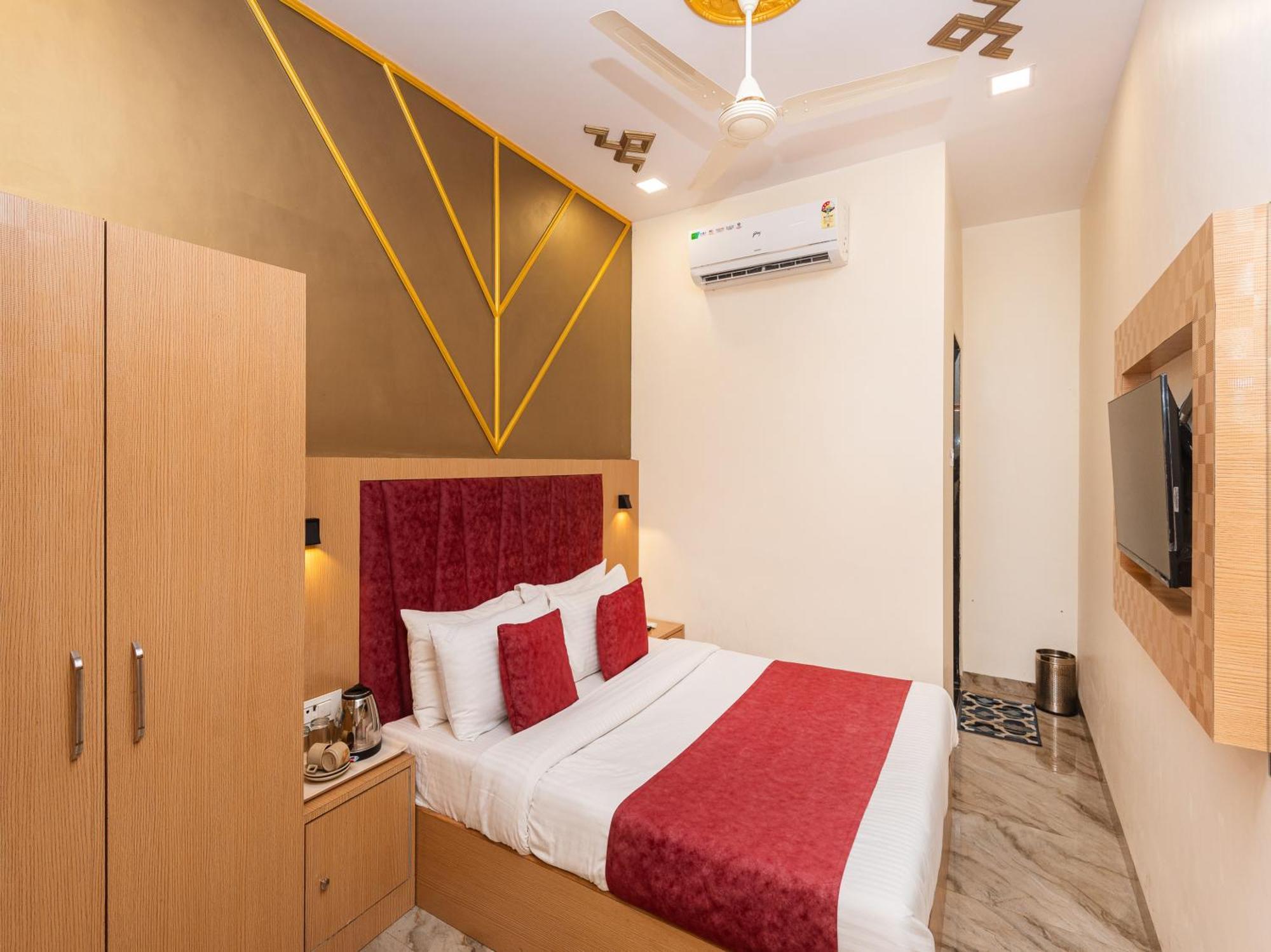 Hotel Priceless Suite Bombay Exhibition Centre Goregaon West Mumbai Bagian luar foto